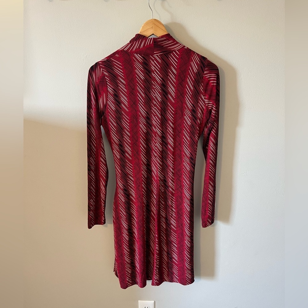 Norma Kamali Printed Wrap Dress Red Stripe Size Medium - Picture 6 of 12